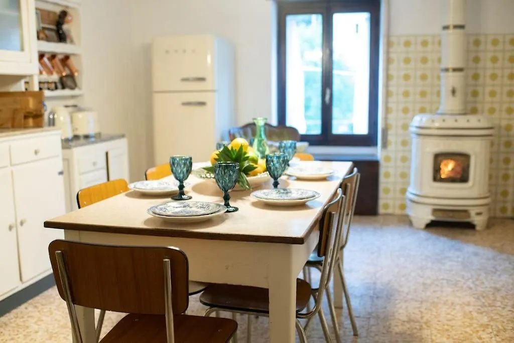 Holiday home Casa Fratomari - The Alpine Dream Villa Lombro Italy